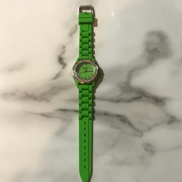 Geneva Watch‎ - Picture 5 of 7